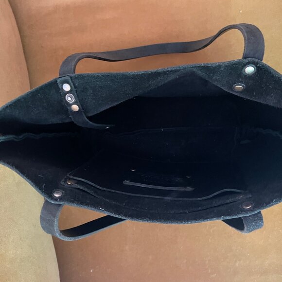 Portland Leather Medium Tote - Picture 4 of 4